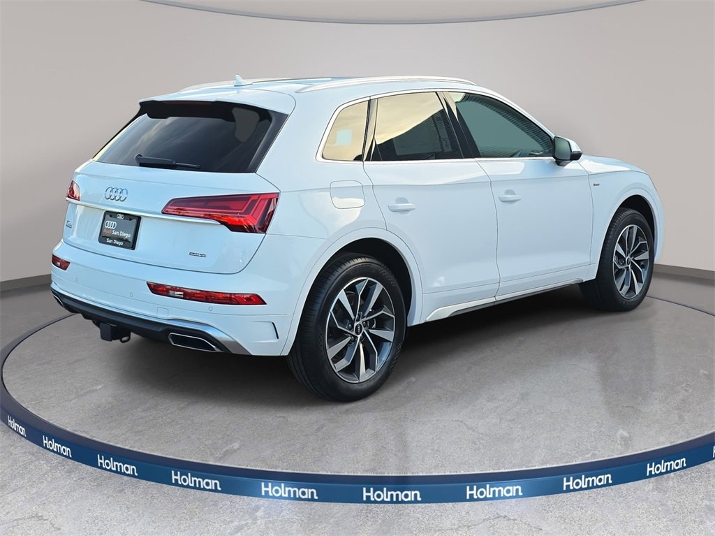Certified 2022 Audi Q5 2.0T Premium Plus w/ Premium Plus Package image 3