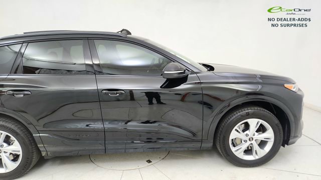Used 2025 Audi Q6 e-tron Premium w/ Convenience Package RWD image 8