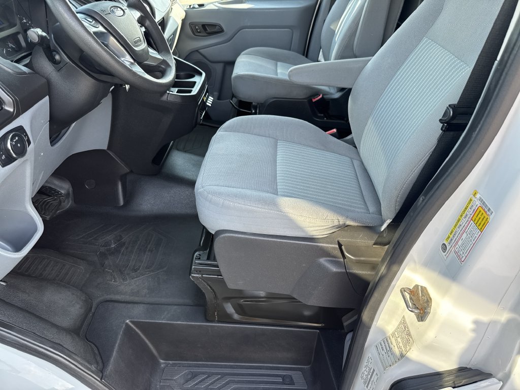 Used 2018 Ford Transit 250 148 Low Roof RWD image 10