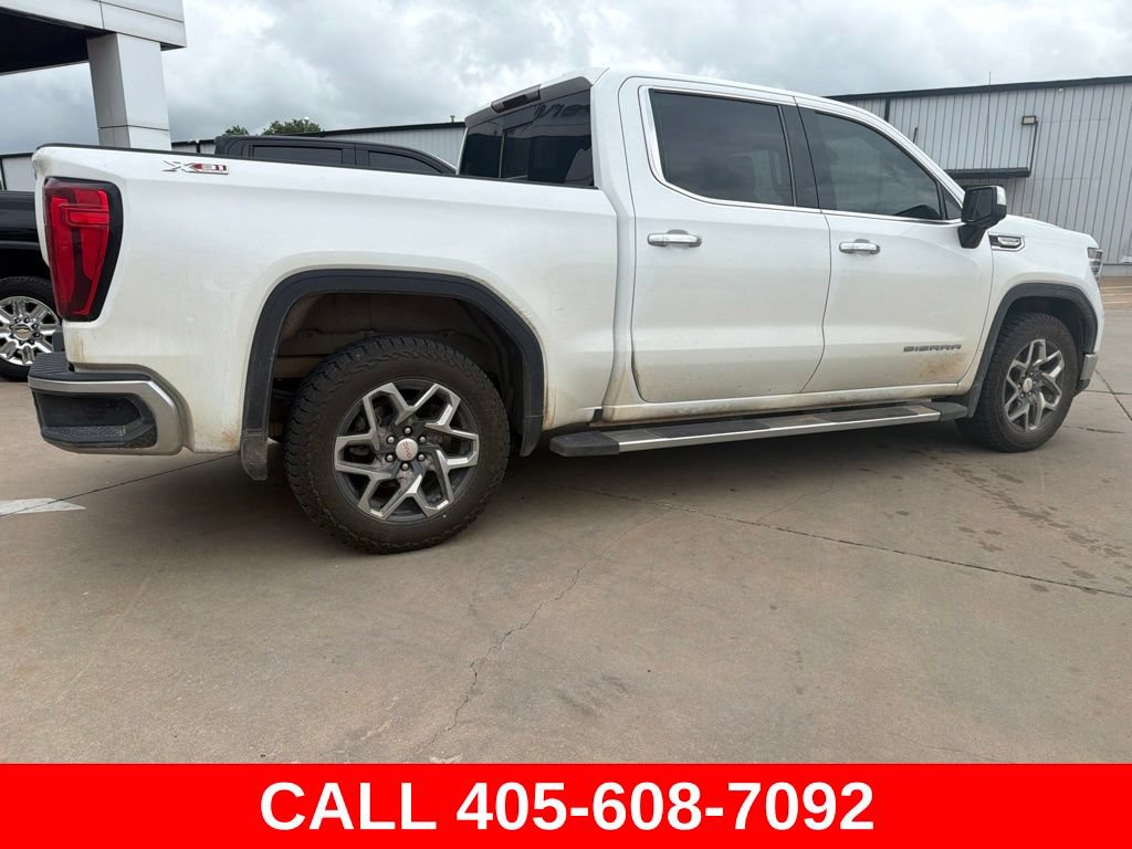 Used 2023 GMC Sierra 1500 SLT AWD/4WD image 3