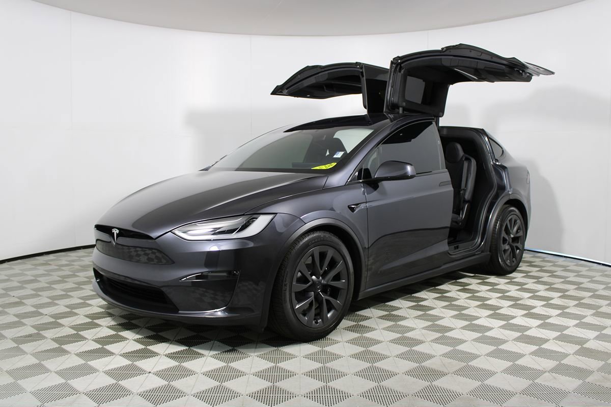 Used 2024 Tesla Model X AWD/4WD image 33