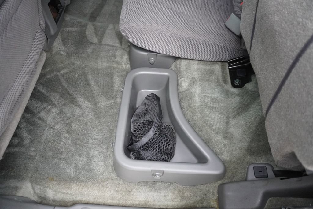 Used 2012 Nissan Frontier SV image 27