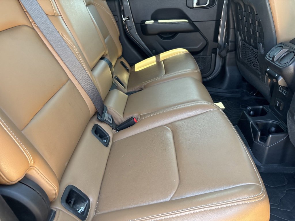 Used 2020 Jeep Gladiator Rubicon w/ Uconnect 4C Nav & Sound Group image 23