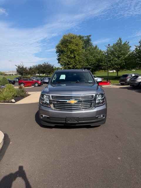 Used 2018 Chevrolet Suburban Premier AWD/4WD image 3