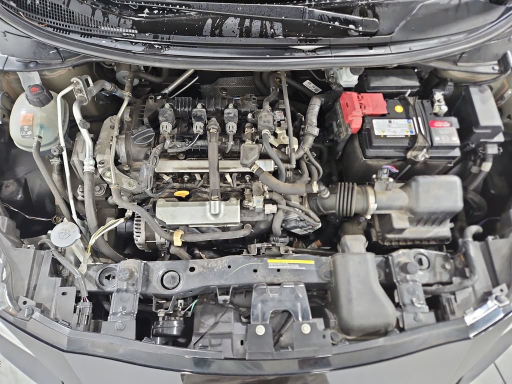 Used 2020 Nissan Versa SR w/ Convenience Package FWD image 21
