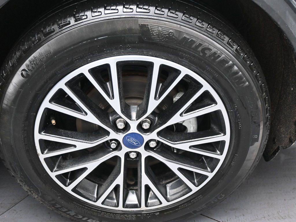 Used 2022 Ford Escape SEL w/ Technology Package image 39