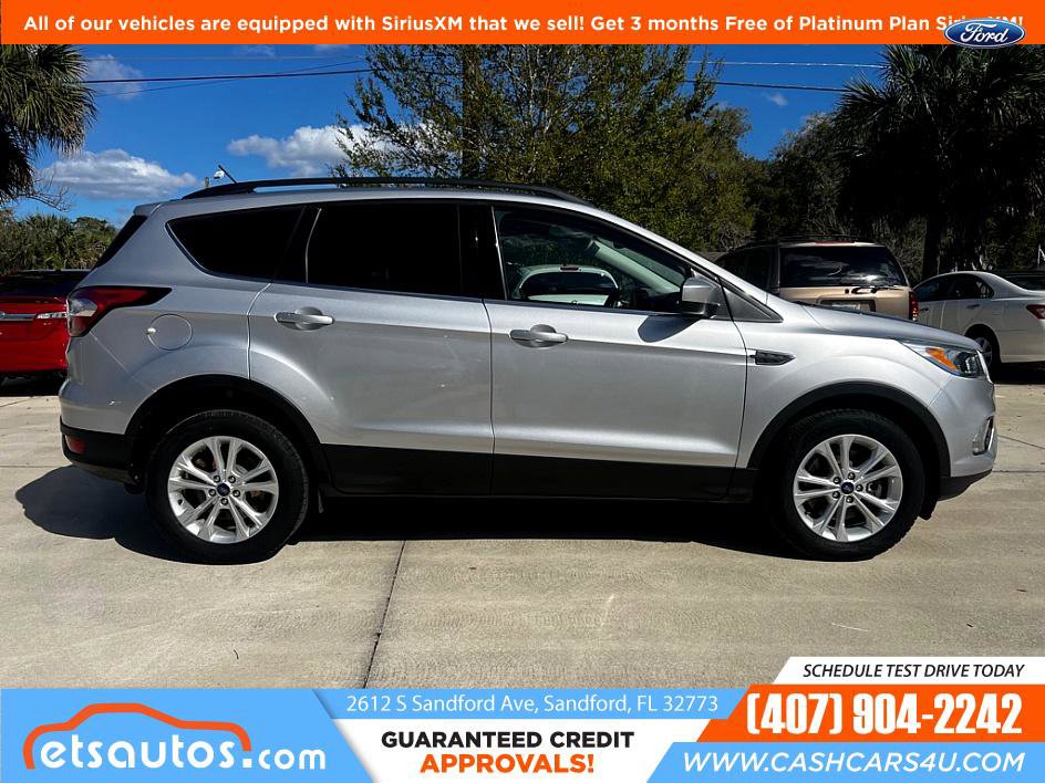 Used 2018 Ford Escape SE w/ Ford Safe & Smart Package image 4