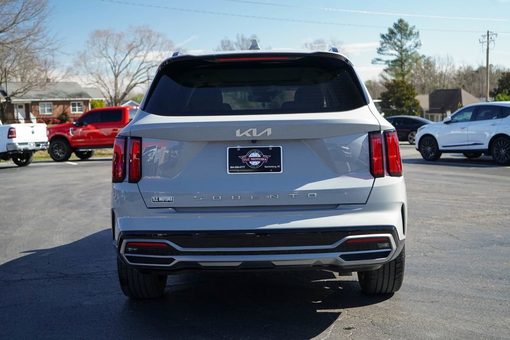 Used 2022 Kia Sorento SX image 12