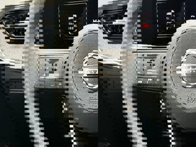 New 2025 Nissan Kicks SV image 20