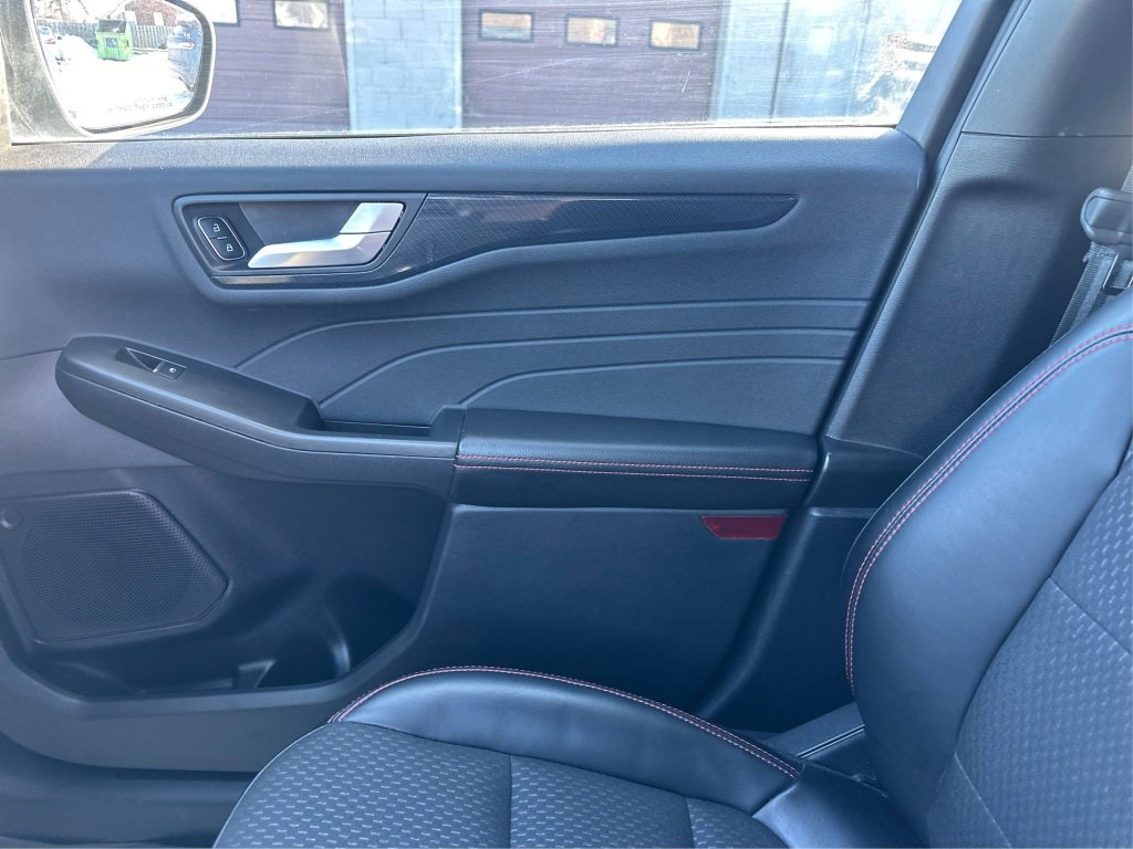 Used 2024 Ford Escape ST-Line w/ Tech Pack #1 image 29