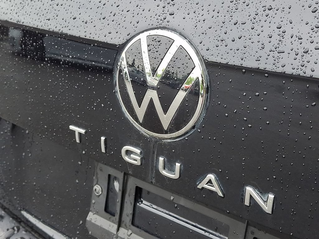 Used 2023 Volkswagen Tiguan SEL R-Line AWD/4WD image 34