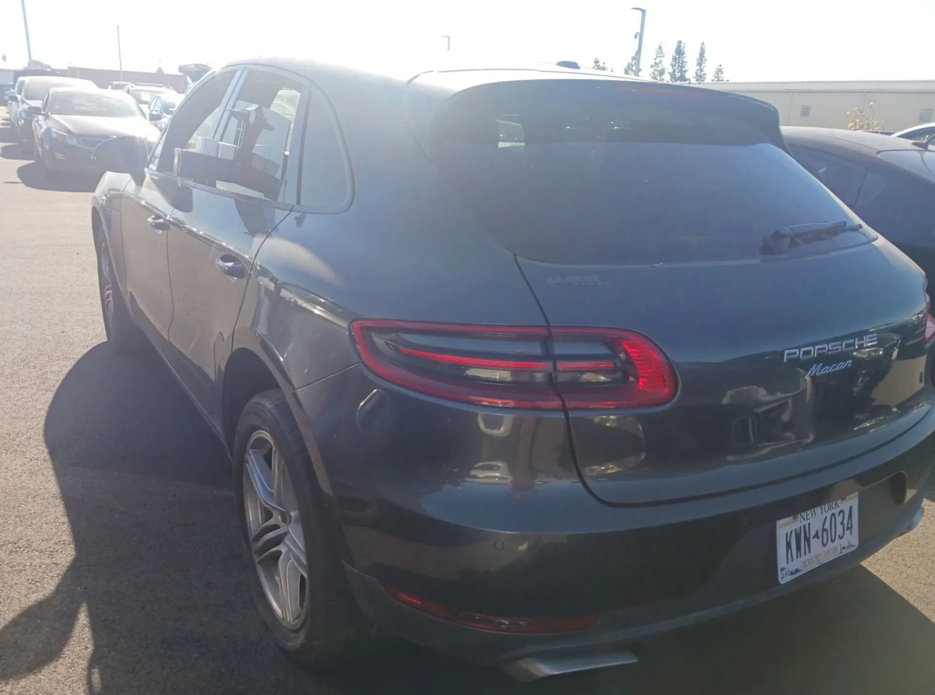 Used 2017 Porsche Macan image 4