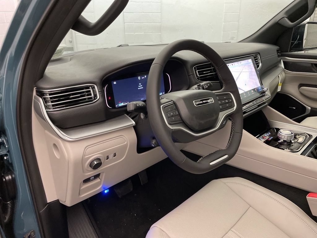 New 2026 Jeep Grand Wagoneer 2WD w/ Premium Group I image 17