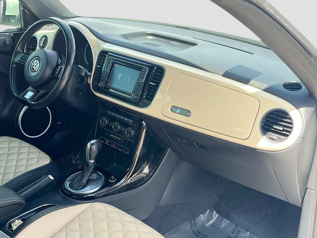 Used 2019 Volkswagen Beetle 2.0T Final Edition SEL FWD image 29