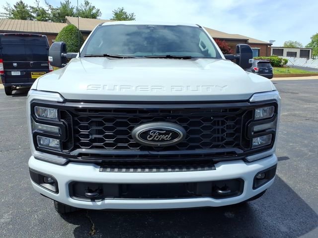 Used 2025 Ford F250 Lariat w/ Black Appearance Package AWD/4WD image 39
