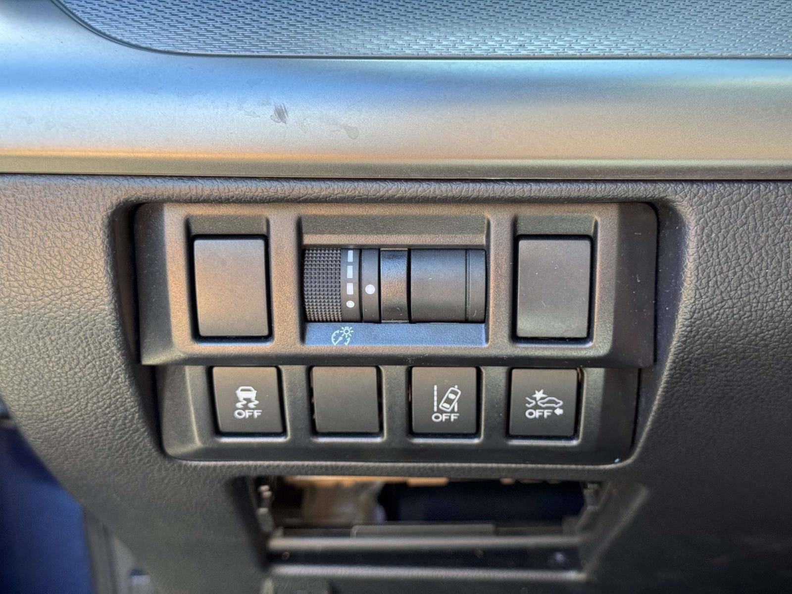 Used 2019 Subaru Outback 2.5i AWD/4WD image 16