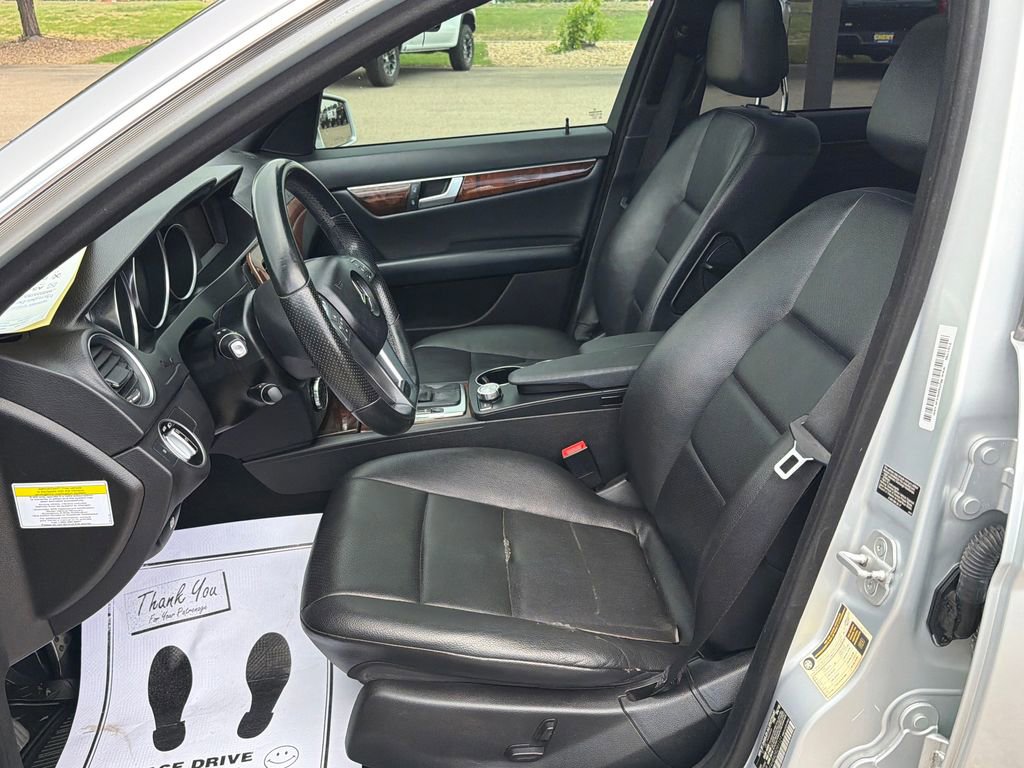 Used 2013 Mercedes-Benz C 250 Sedan image 9