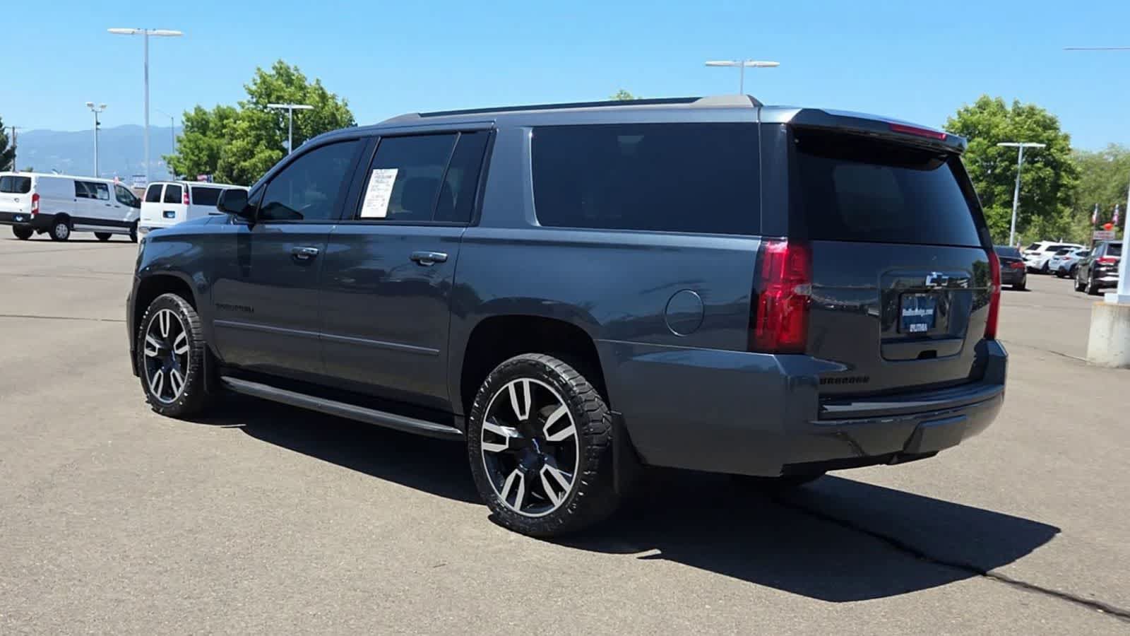 Used 2019 Chevrolet Suburban Premier AWD/4WD image 6