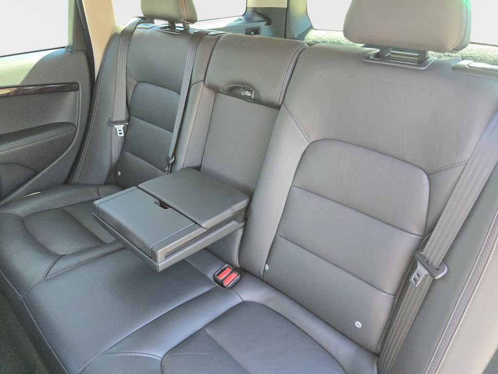 Used 2016 Volvo XC70 T5 Premier w/ Proximity Package image 17