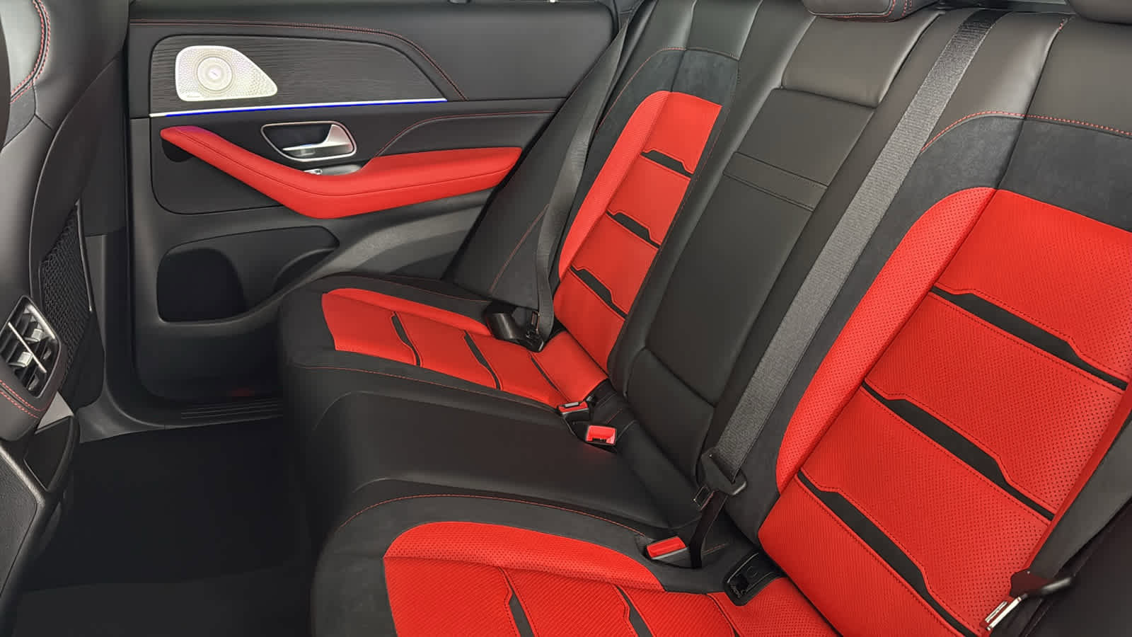 New 2026 Mercedes-Benz GLE 53 AMG 4MATIC Coupe image 32
