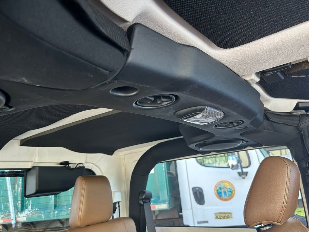 Used 2012 Jeep Wrangler Sahara image 30