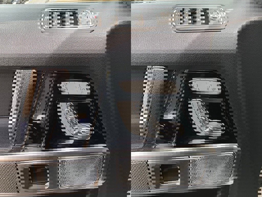 Used 2021 Mercedes-Benz G 550 image 12