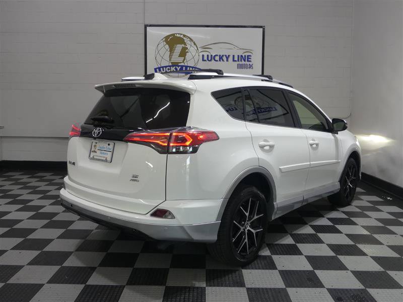Used 2016 Toyota RAV4 SE w/ Advanced Technology Package AWD/4WD image 10