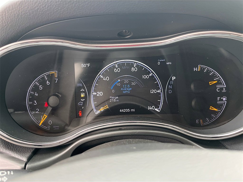 Used 2021 Jeep Grand Cherokee Laredo image 12