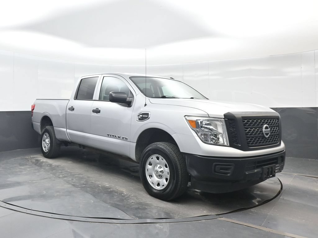 Used 2019 Nissan Titan S AWD/4WD image 9