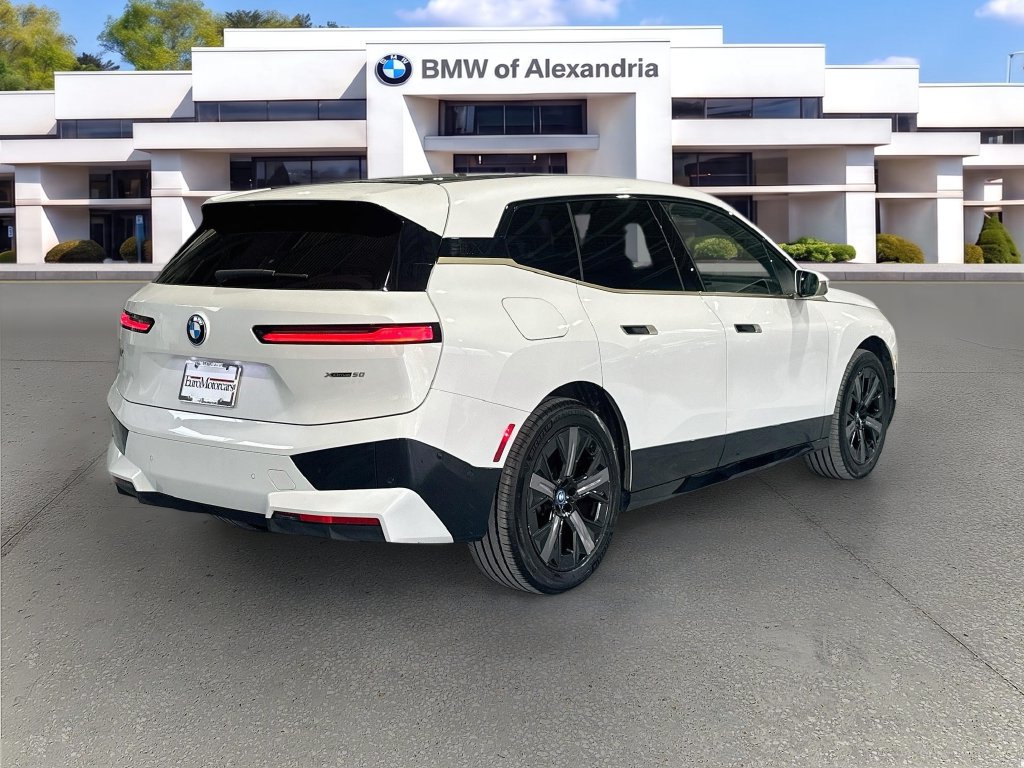 Certified 2024 BMW iX xDrive50 w/ Premium Package AWD/4WD image 5
