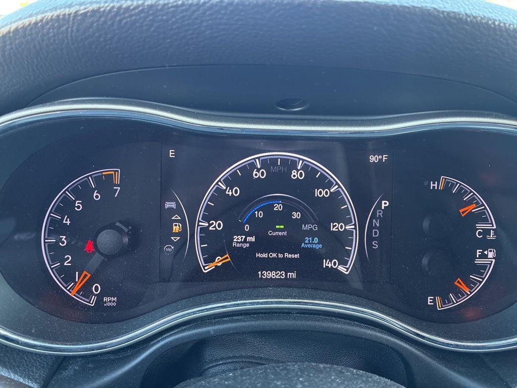 Used 2014 Jeep Grand Cherokee Laredo w/ 18" Wheel & 8.4" Radio Group image 10