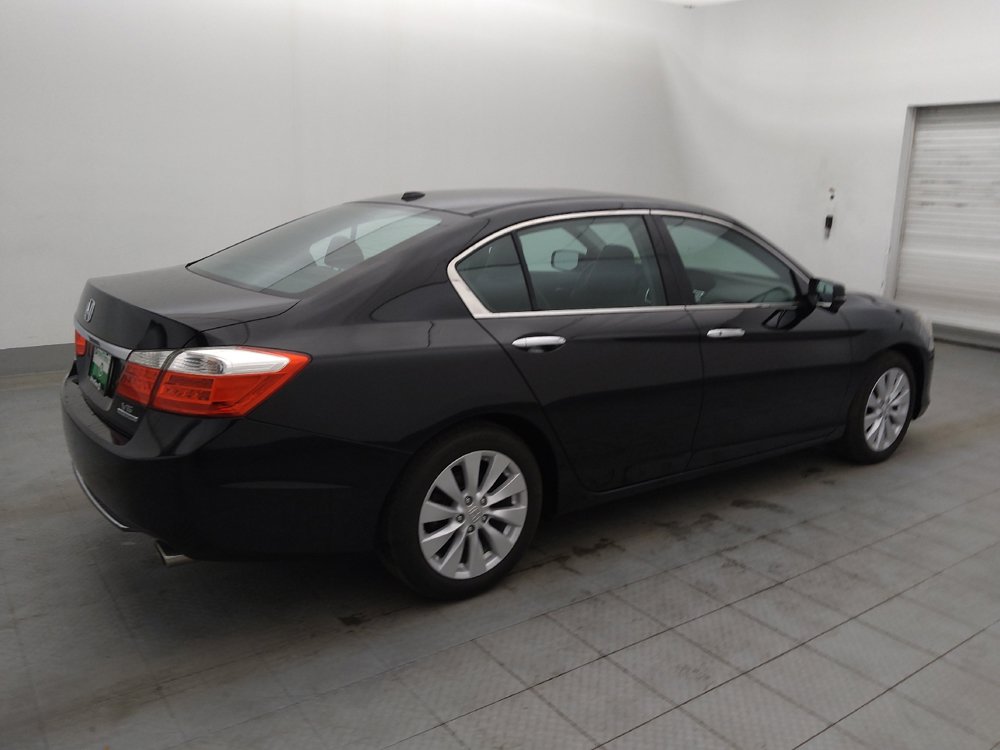 Used 2015 Honda Accord Touring image 10