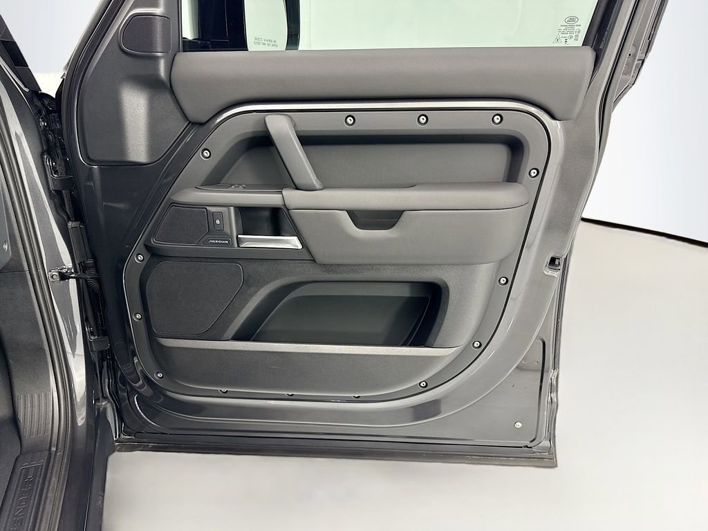 Certified 2025 Land Rover Defender 110 S image 24