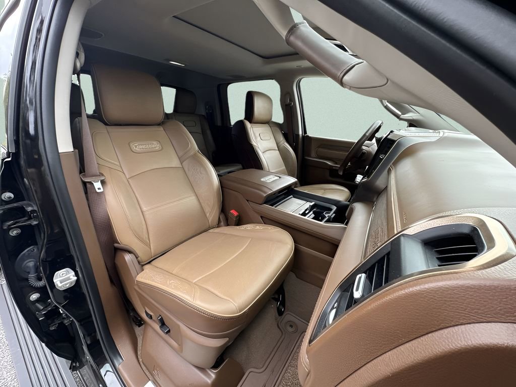 Used 2023 RAM 3500 Limited image 29