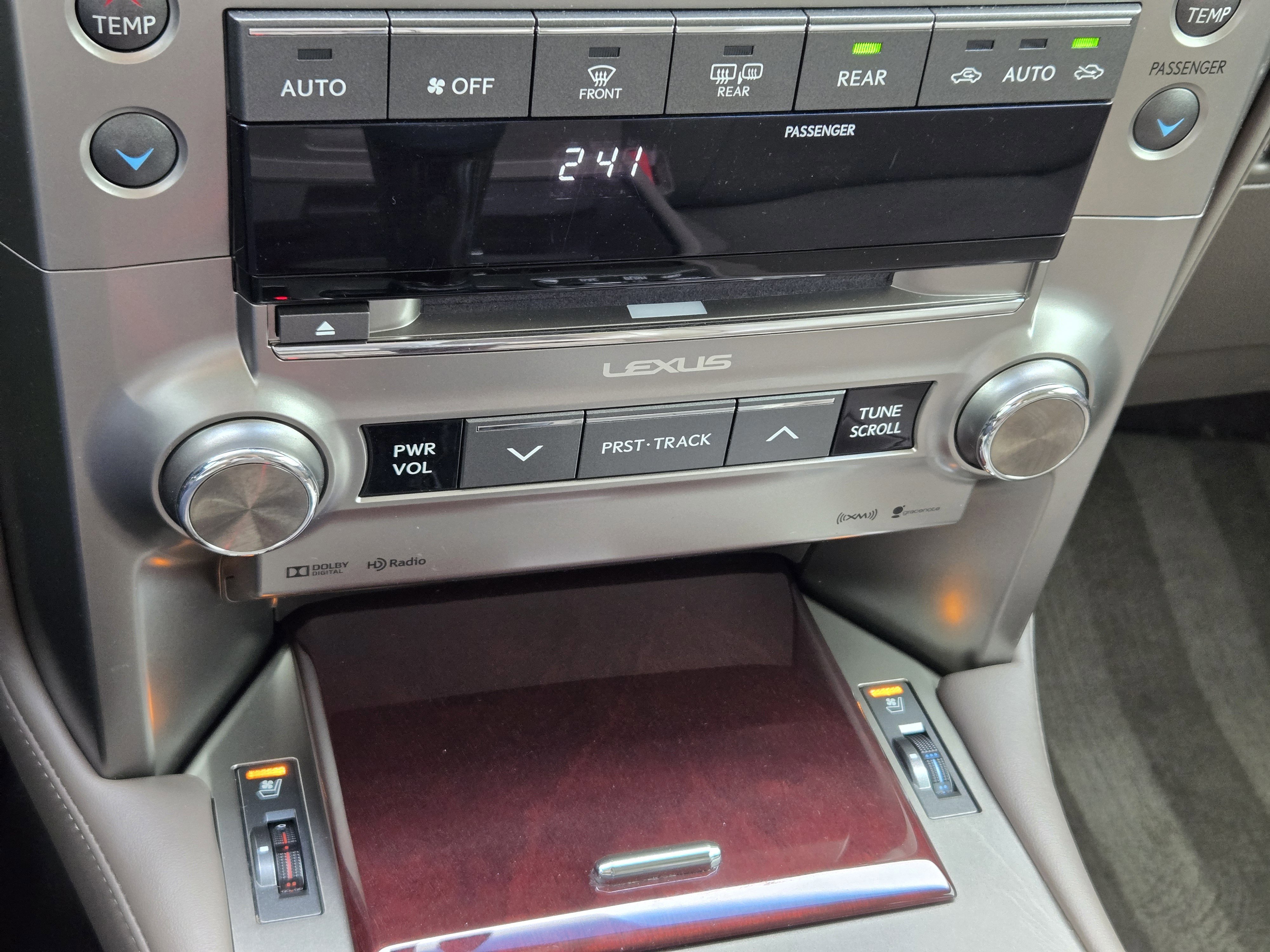 Used 2018 Lexus GX 460 Premium w/ Premium Package AWD/4WD image 16