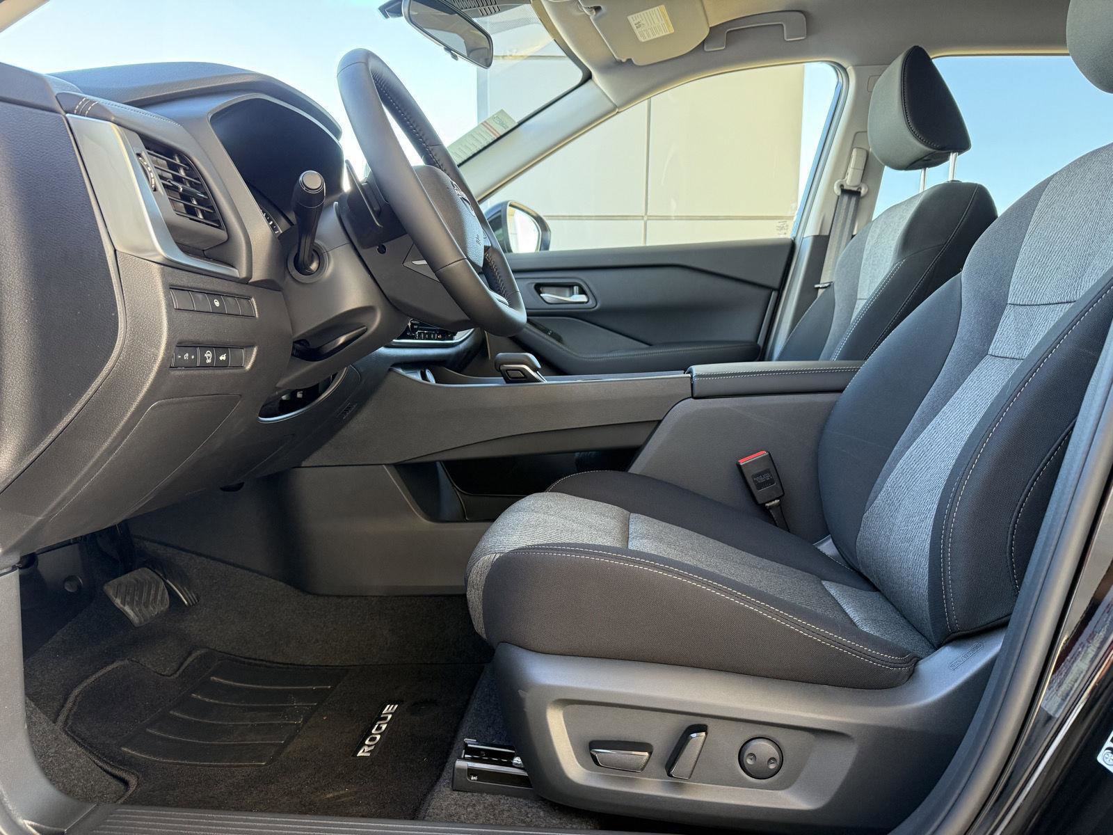 New 2026 Nissan Rogue SV FWD image 16