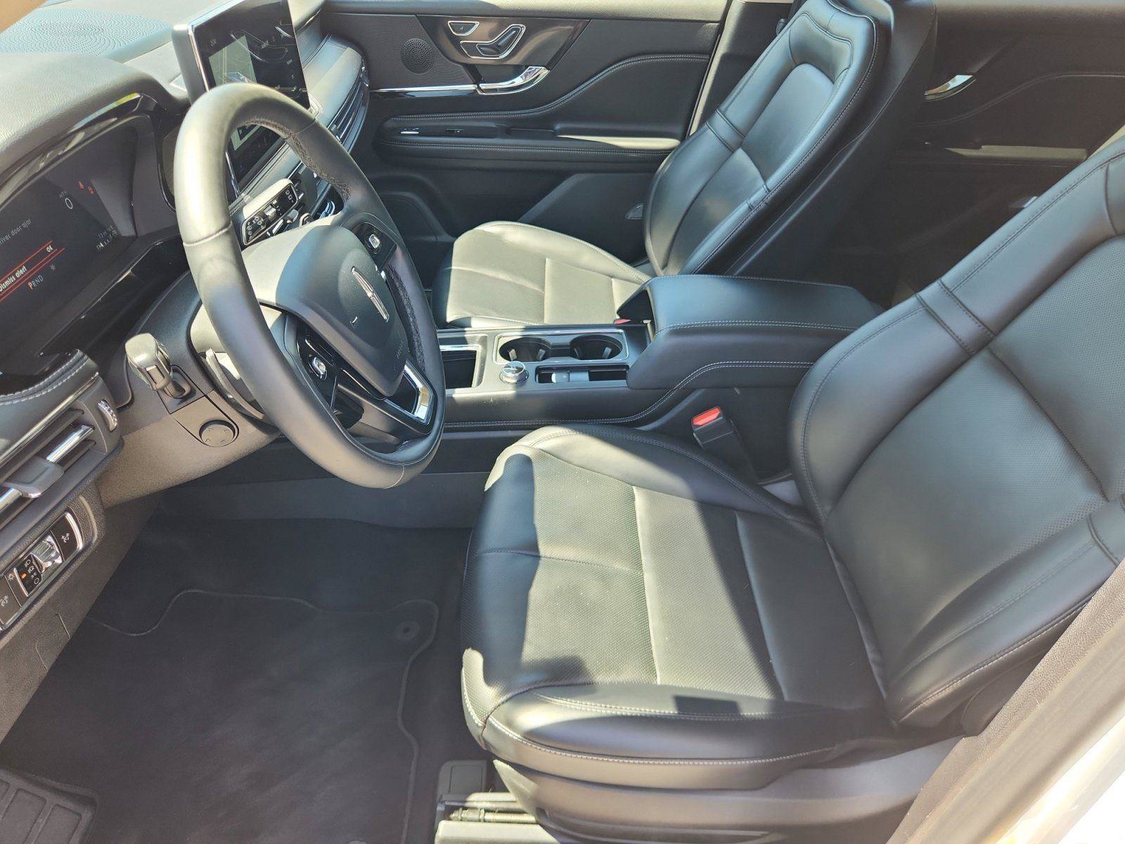 Used 2023 Lincoln Corsair AWD w/ Equipment Group 101A image 10
