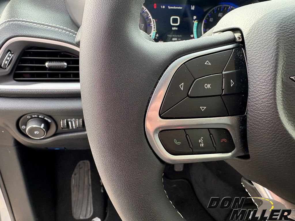 New 2026 Chrysler Pacifica Select image 16