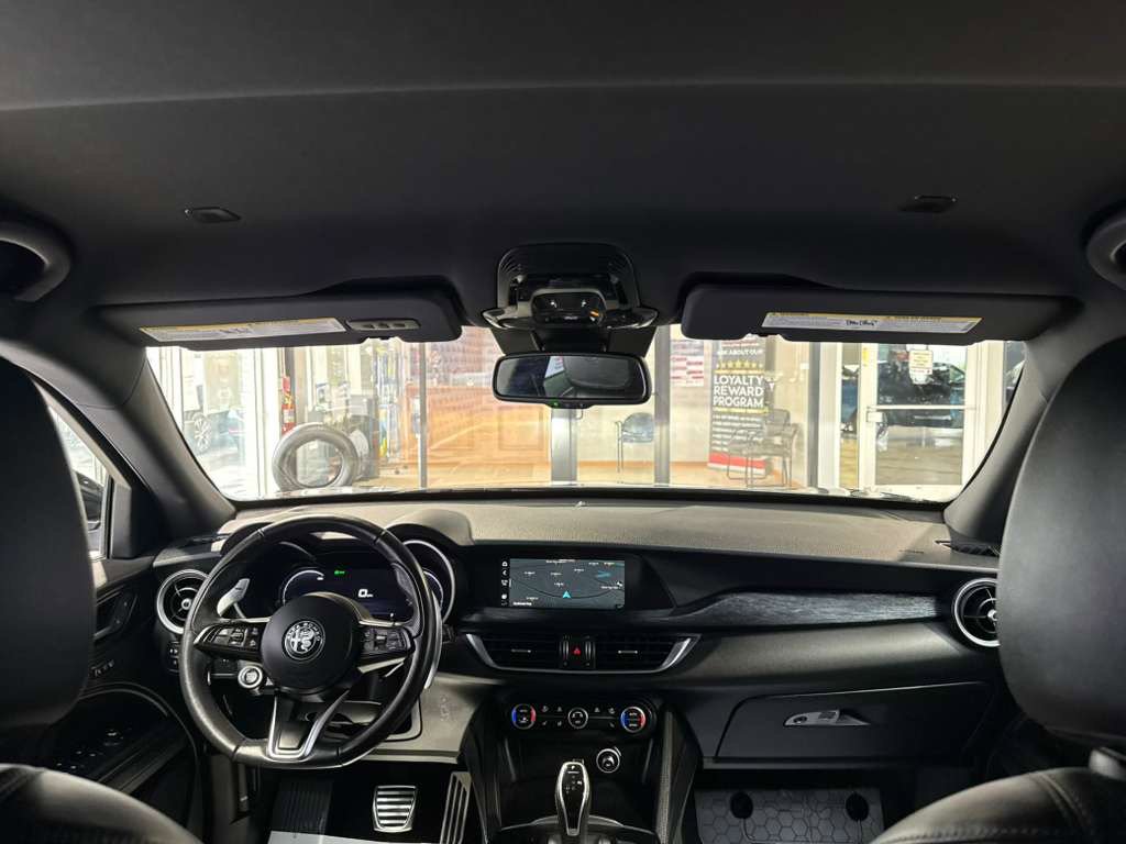 Used 2024 Alfa Romeo Stelvio Sprint RWD image 24