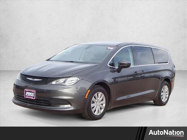 Used 2019 Chrysler Pacifica L image 1