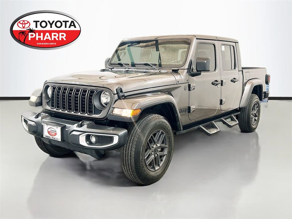 Used 2024 Jeep Gladiator Sport image 1