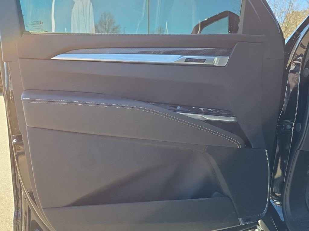 Certified 2026 Cadillac Escalade V w/ LPO, ONYX Package image 10