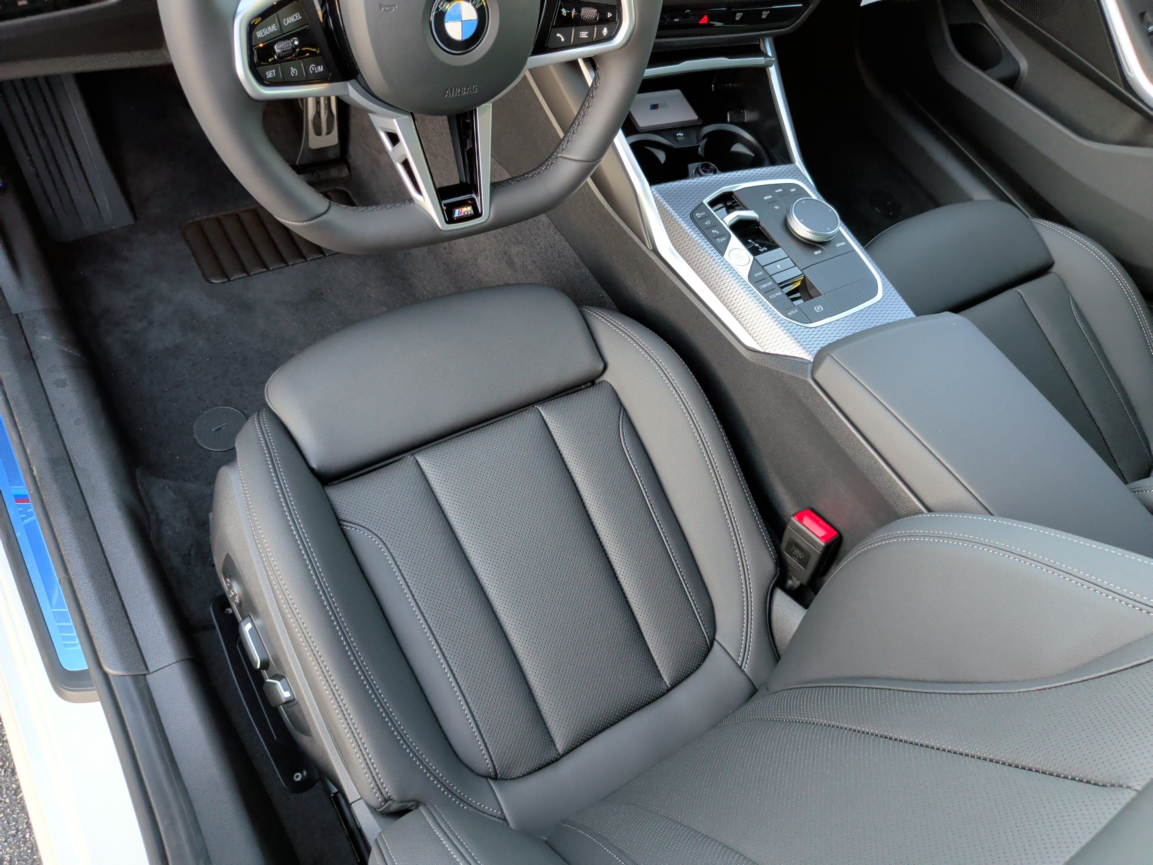 Certified 2026 BMW 330i Sedan w/ M Sport Package RWD image 16