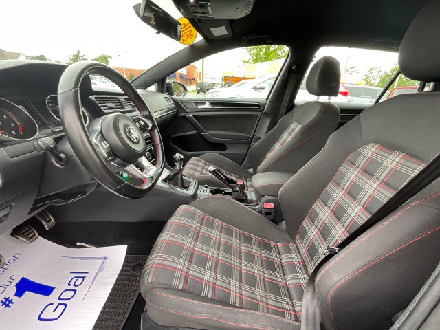 Used 2016 Volkswagen GTI S FWD image 21