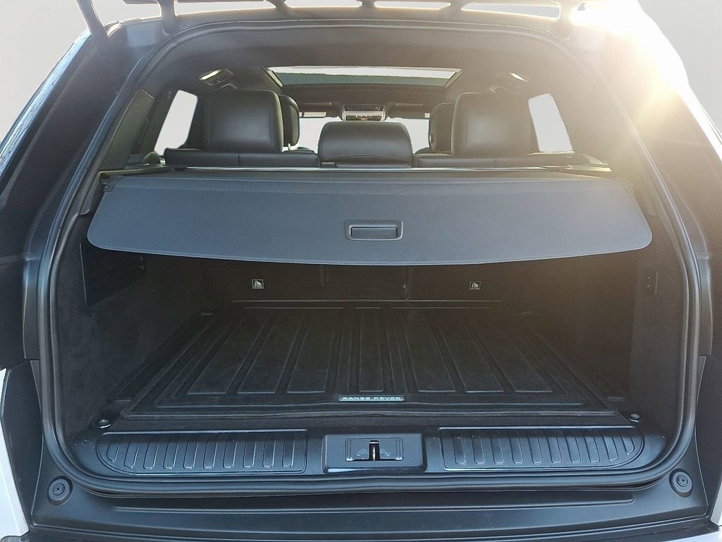 Used 2021 Land Rover Range Rover Sport HSE Silver Edition image 28