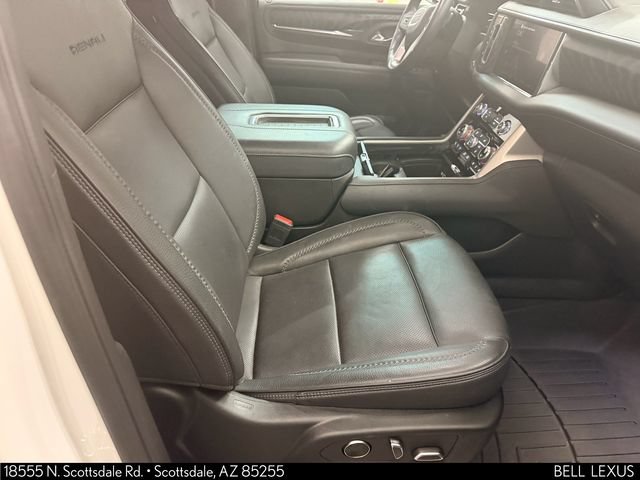 Used 2023 GMC Yukon XL Denali w/ Denali Reserve Package AWD/4WD image 12