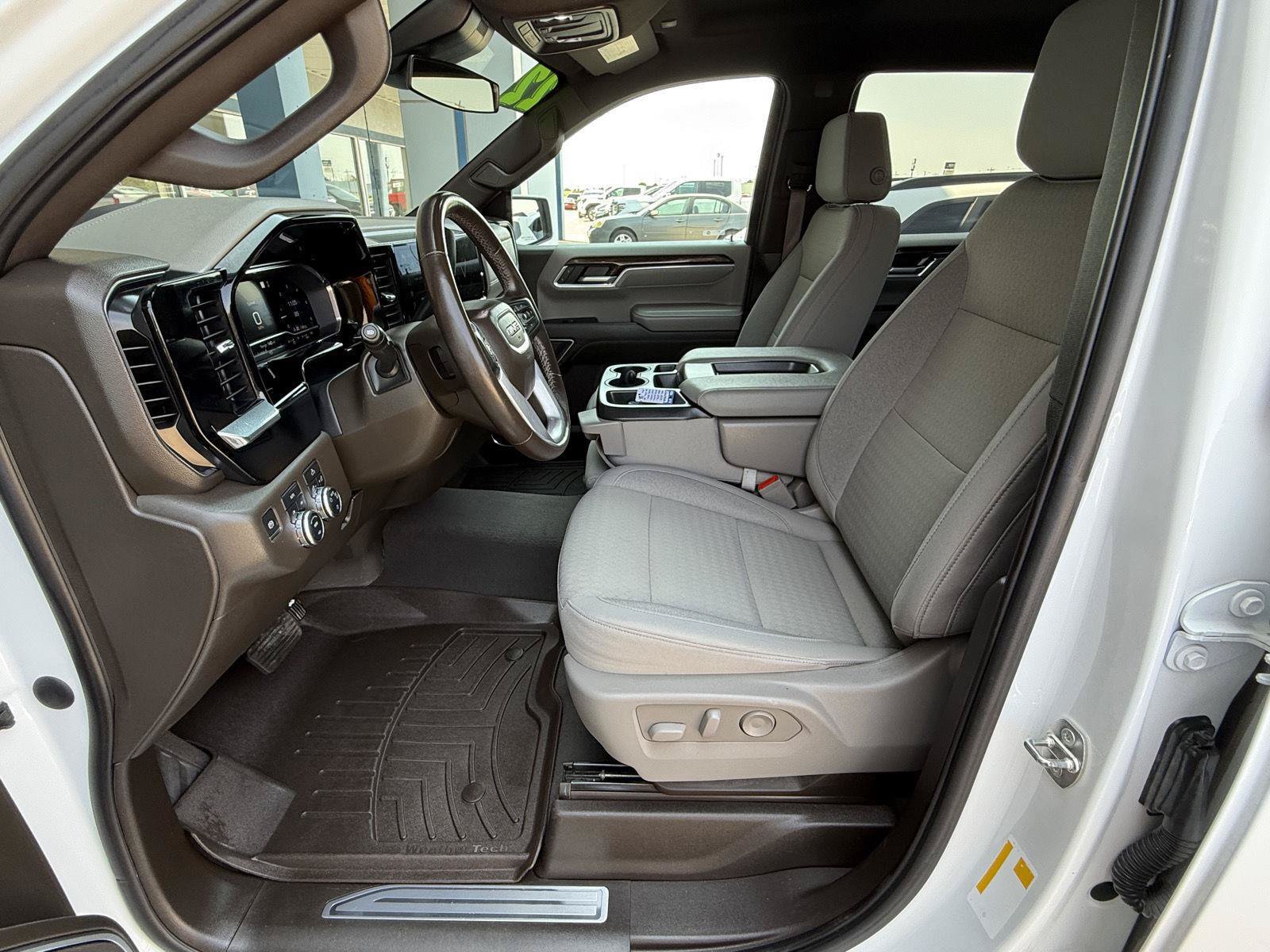 Used 2022 GMC Sierra 1500 SLE AWD/4WD image 9
