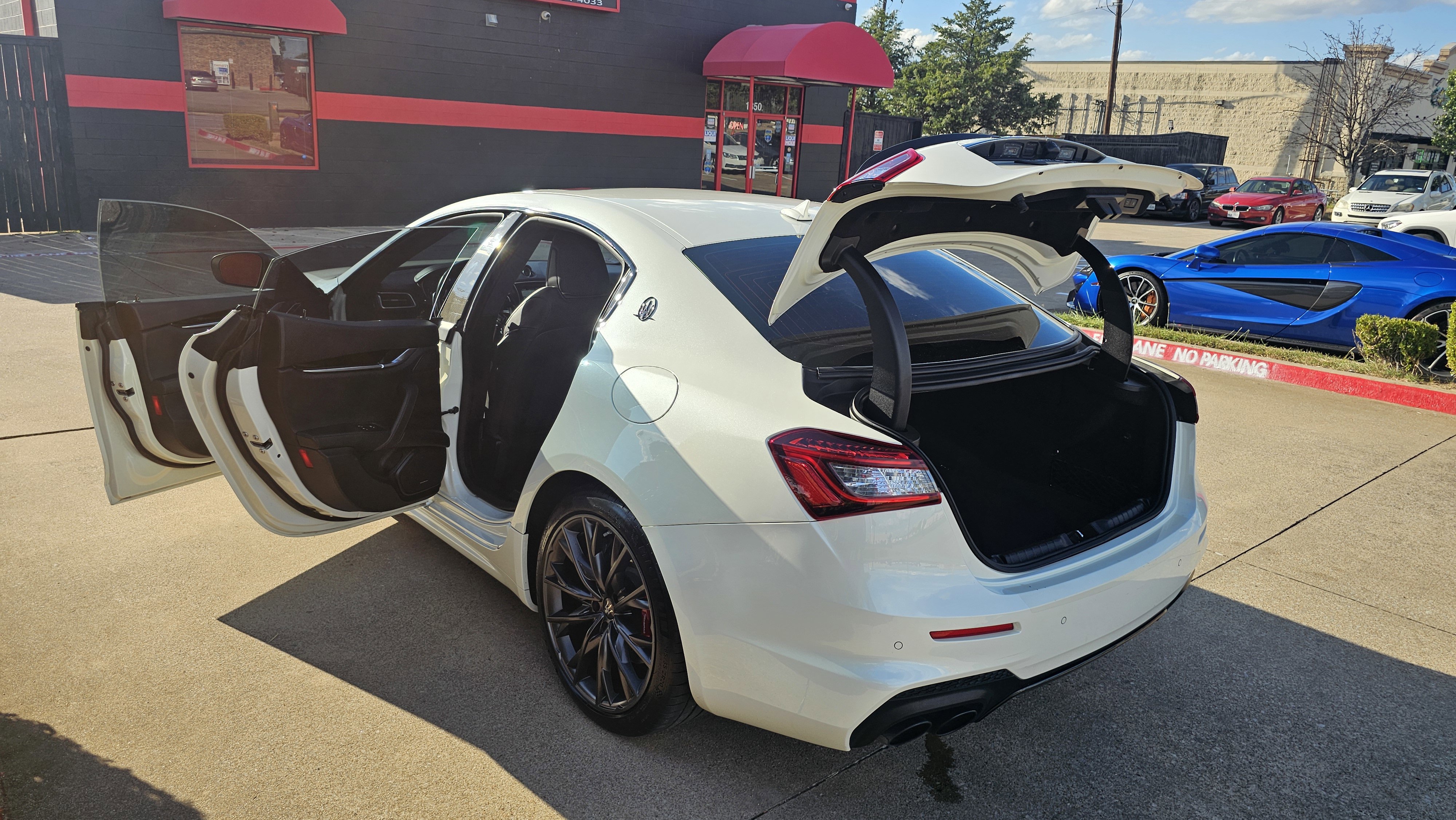 Used 2020 Maserati Ghibli GranSport image 25