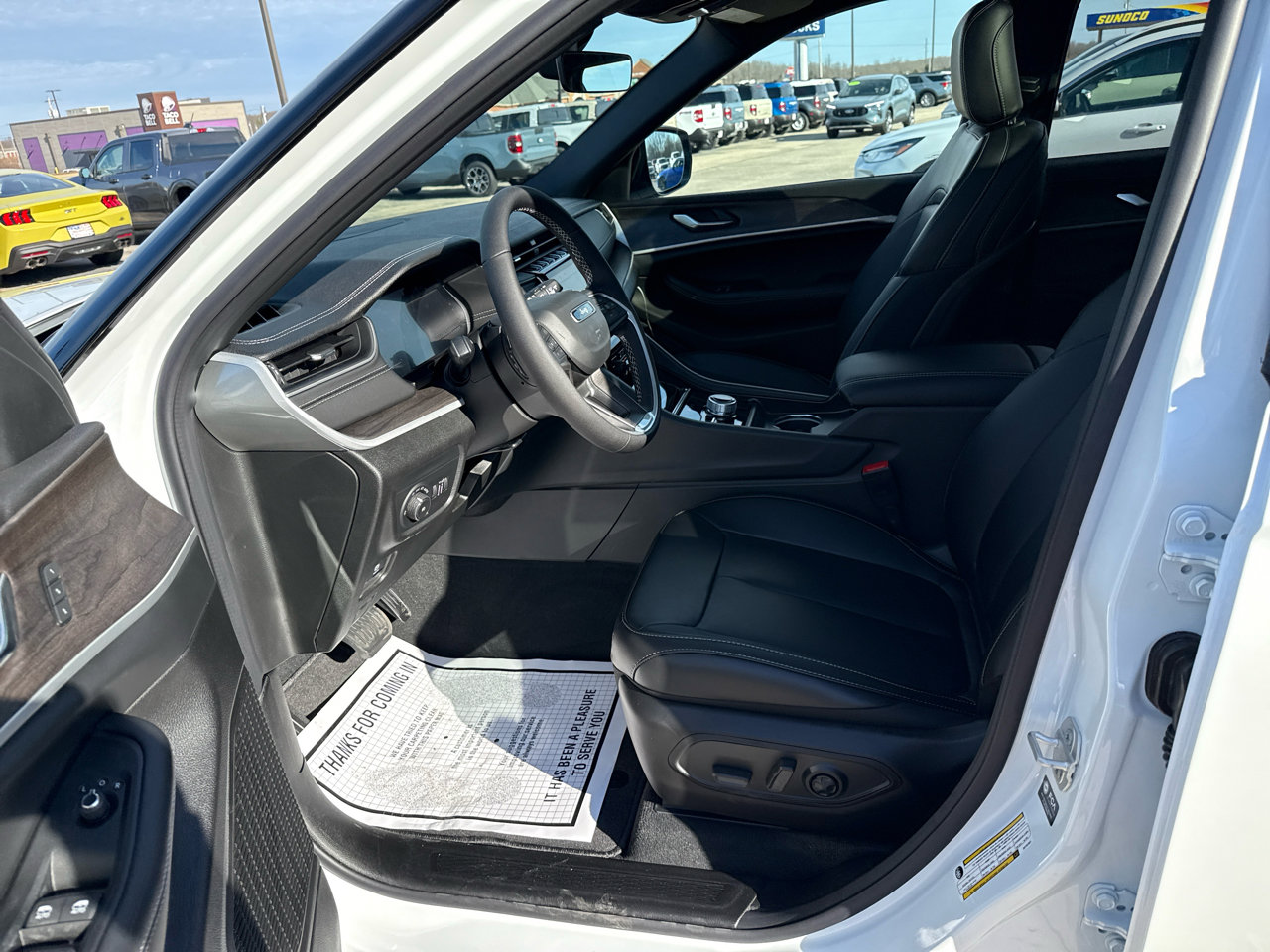 New 2025 Jeep Grand Cherokee L Limited image 30