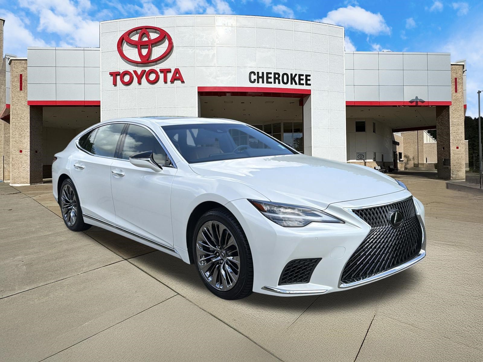 Used 2021 Lexus LS 500 w/ Accessory Package (Z2) RWD image 3